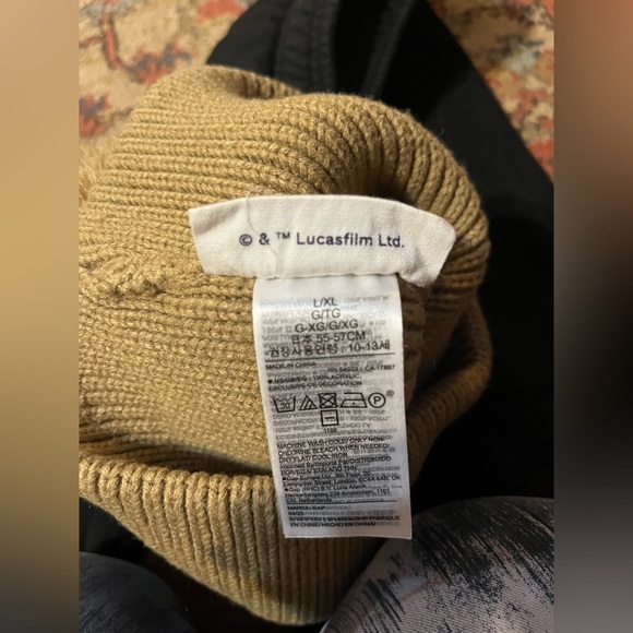 GAP x Disney Kids Mickey Bundle Sweatpants Size 6-7 + Winter Beanie Grogu Size L - Picture 10 of 10